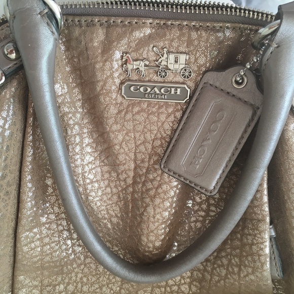 SOLD Coach vintage metallic Lidsey leather handbag, champagne - Picture 11 of 16